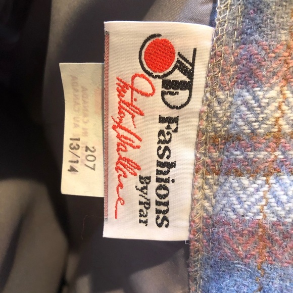 VINTAGE Skirt 💃🏼 - Picture 3 of 3